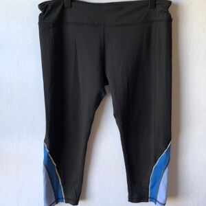 𝅺LIJA Size Medium Black with Blue Detail On Leg